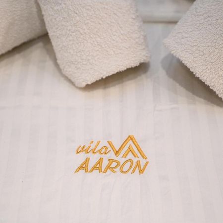 Vila Aaron ドゥラス エクステリア 写真